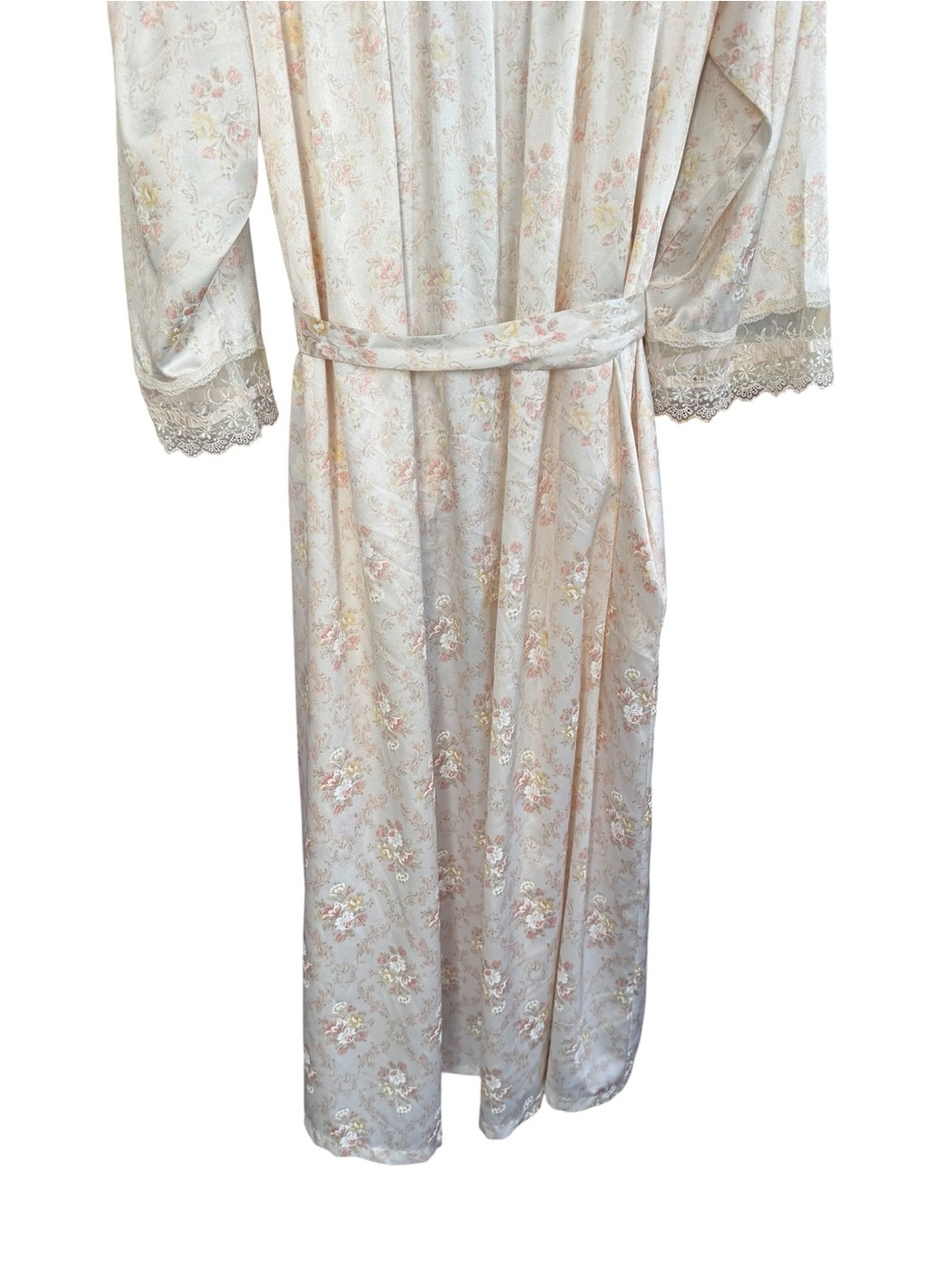 vintage Christian Dior "Le Connaisseur" satin soft floral pattern robe - Picture 5 of 10